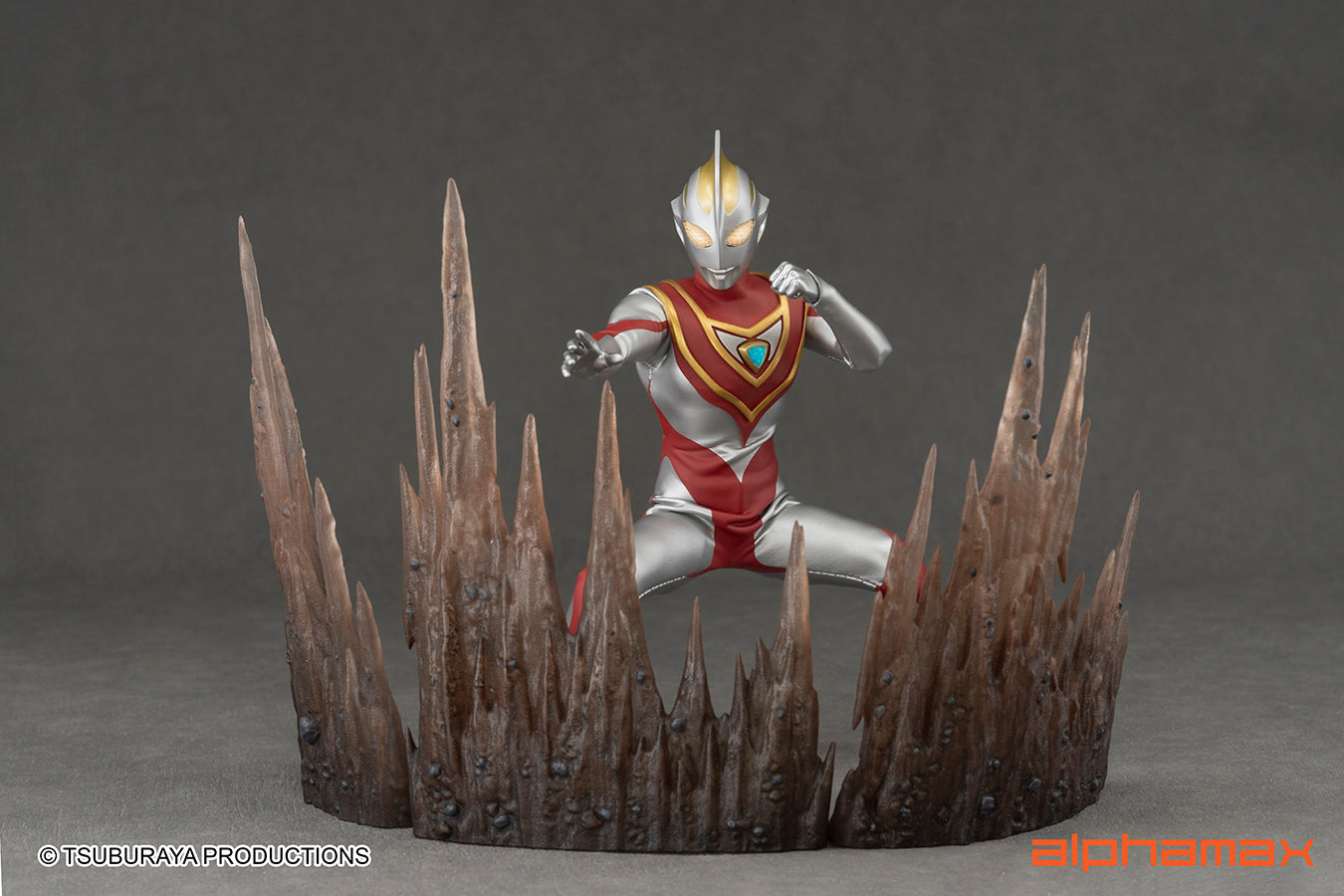 0913    【alphamax】    ULTRAMAN GAIA V1